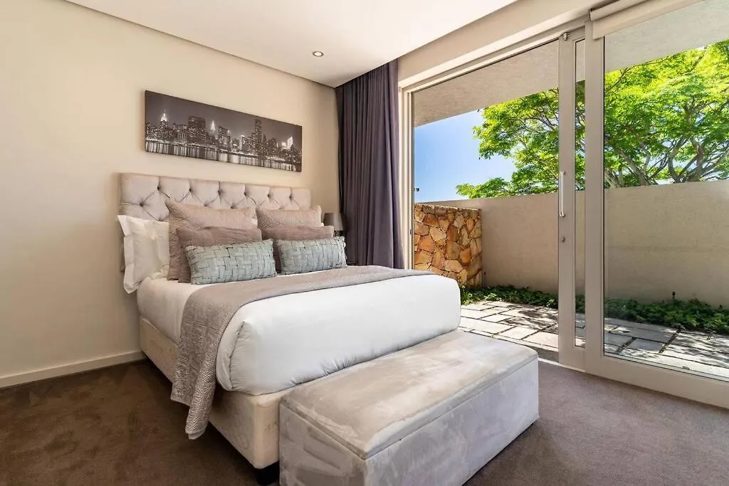 Green Point Grande - Luxury Family Villa With Pool & Views ケープタウン