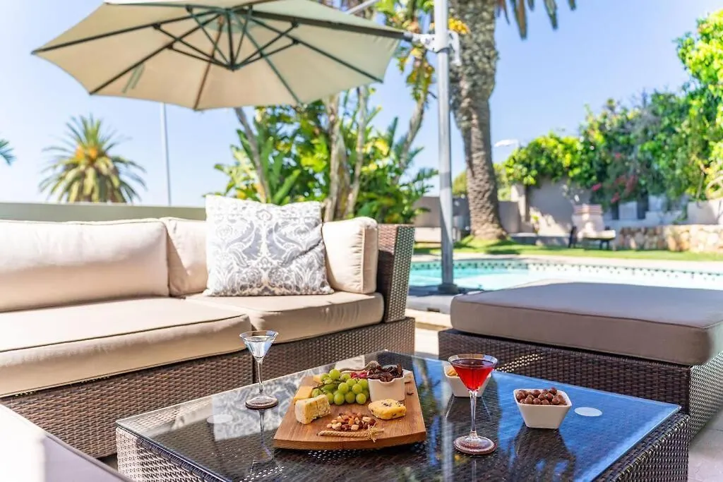 Green Point Grande - Luxury Family Villa With Pool & Views ケープタウン